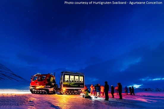 Snowcat Svalbard - Photo courtesy of Hurtigruten Svalbard - Agurtxane Concellon